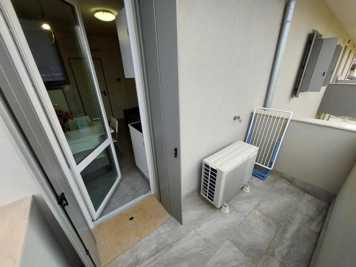 Residenza Delizia Camere & Appartamenti "Residenze Del Cuore" Верона Экстерьер фото
