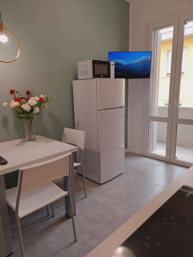Residenza Delizia Camere & Appartamenti "Residenze Del Cuore" Верона Экстерьер фото