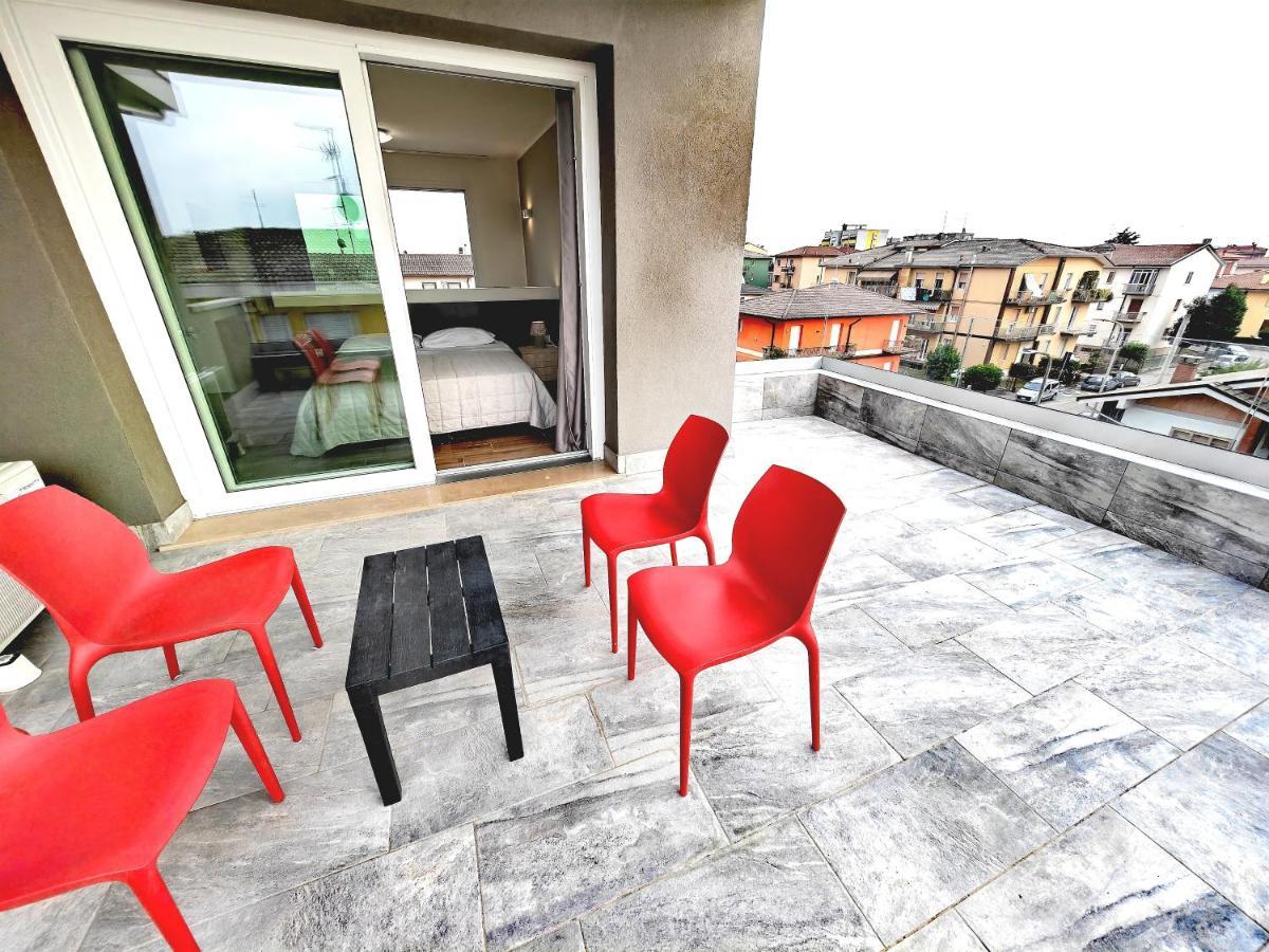 Residenza Delizia Camere & Appartamenti "Residenze Del Cuore" Верона Экстерьер фото